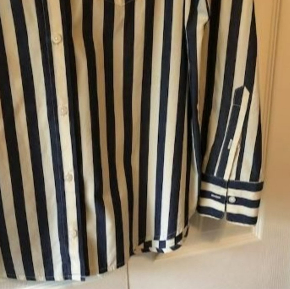 Madewell Cotton Striped Blue and White Long Sleeve Button Up Shirt - Picture 2 of 5